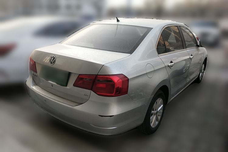 Used Volkswagen Jetta 2015 Value Edition 1.6L Manual Fashionable Style
