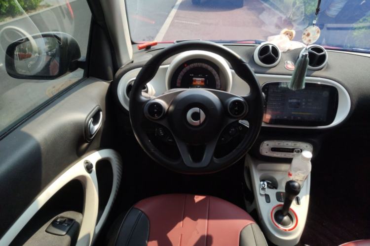 Used smart fortwo 2015 1.0L 52 kW Hardtop Passion Edition
