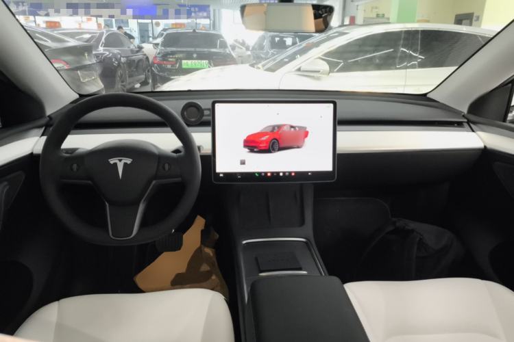 Used Tesla Model Y 2022 Rear-Wheel-Drive Version Center Console