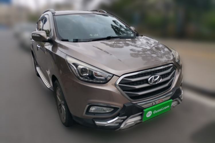 Used Hyundai ix35 2015 2.0L Automatic 2WD Smart Version China V Standard Front Right 45 Deg