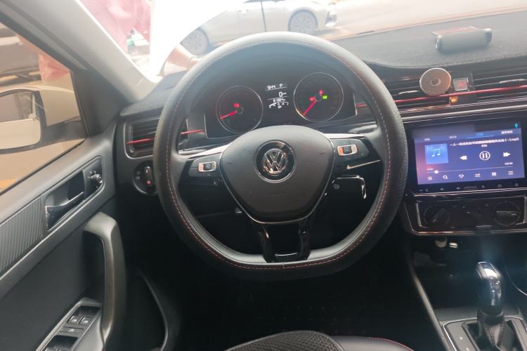Used Volkswagen Santana 2017 Haval H9 1.6L Automatic Comfort Edition Steering Wheel
