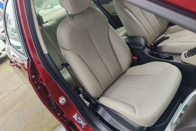 Used Buick GT 2019 15T Dual-Clutch Connected Elite Model China VI Right Front Seat