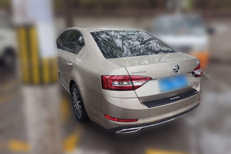 Used Skoda Octavia 2019 1.5L Automatic Luxury Edition Rear Left 45 Deg