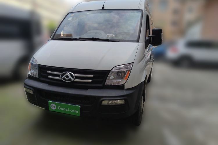 Used SAIC MAXUS Xintu V80 2019 2.5T Classic Edition 6-Speed Manual – Aoyuntong Modified Version Short Wheelbase Mid-Height Roof 5/6 Seats