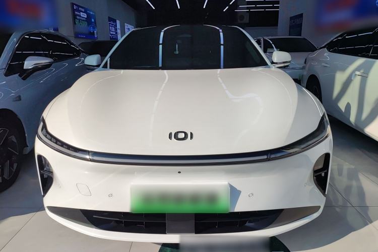 Used CHANGAN NEVO A07 2025 All-Electric "True Fragrance" Edition 710-Mile Long-Range Version Front