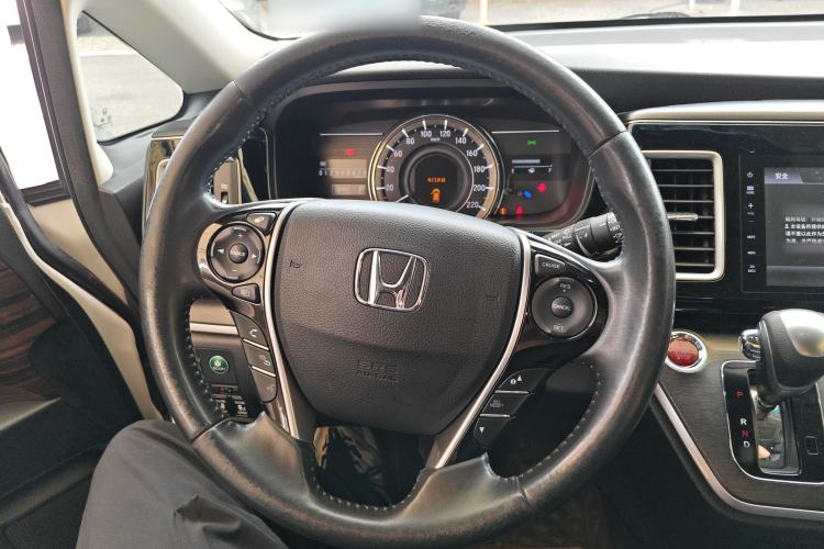 Used Honda Elysion 2016 2.4L Luxury Edition