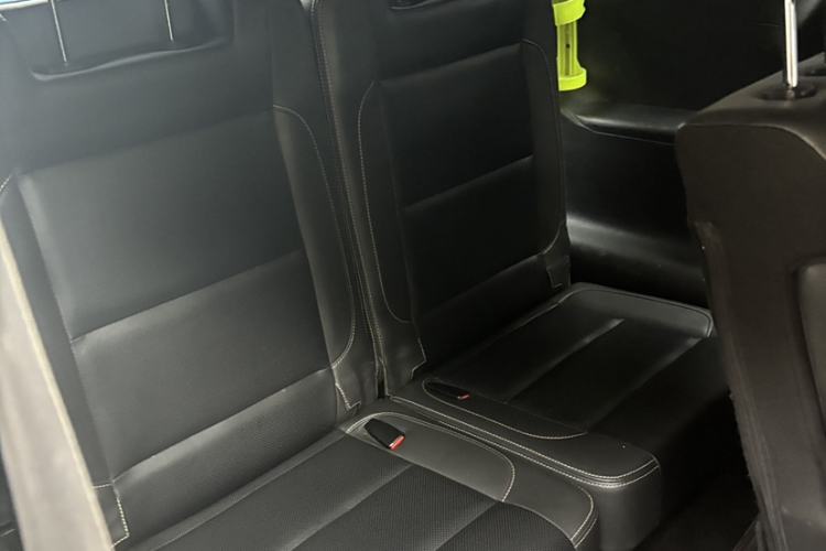 Used SWM X7 2016 1.8L Manual Luxury Edition 7 Seats