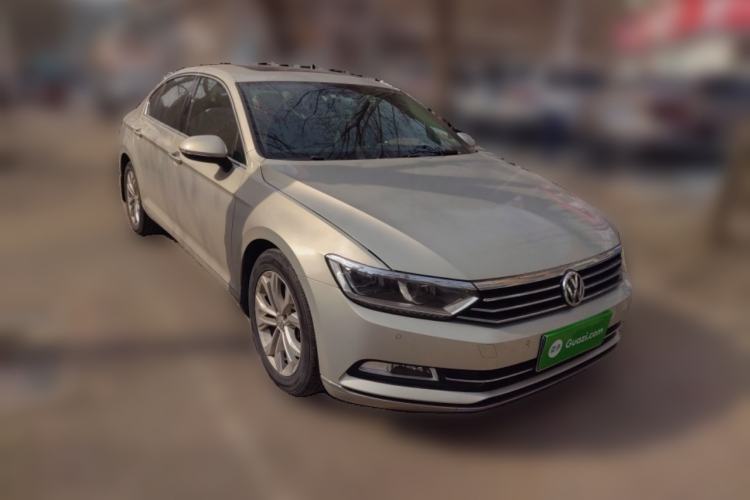 Used Volkswagen Magotan 2019 330TSI DSG Luxury Model China V Standard Front Right 45 Deg