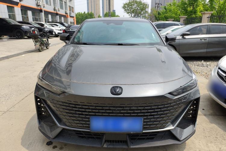 Used CHANGAN UNI-V 2023 1.5T Prestige Model
