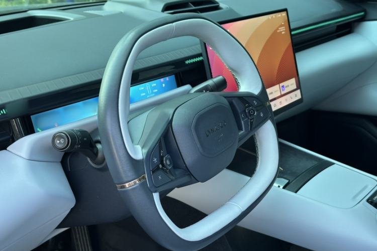 Used Lynk & Co Z10 2025 95 kWh 702 km All-Wheel Drive Intelligent Driving Ultra