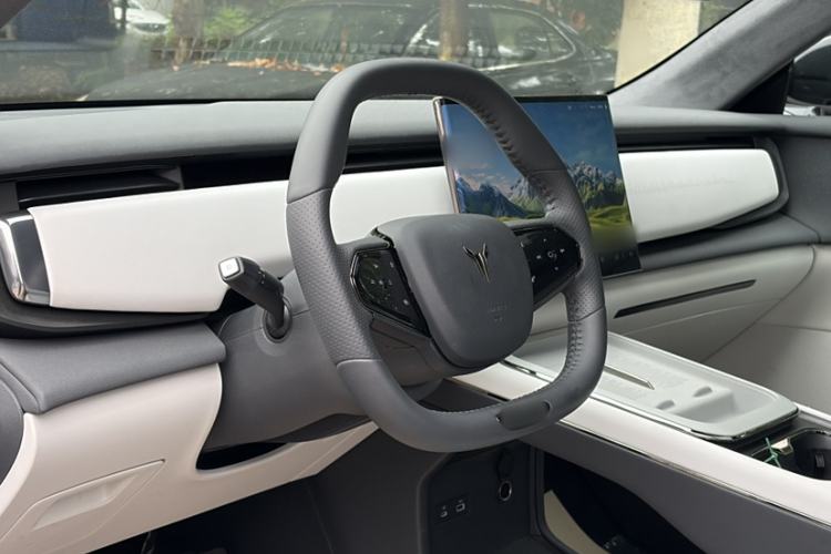 Used VOYAH COURAGE 2024 Four-Wheel Drive Global Edition
