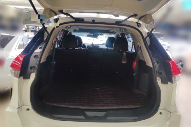 Used Nissan X-Trail 2019 2.0L CVT SmartConnect 7-Seater Comfort Edition 2WD
