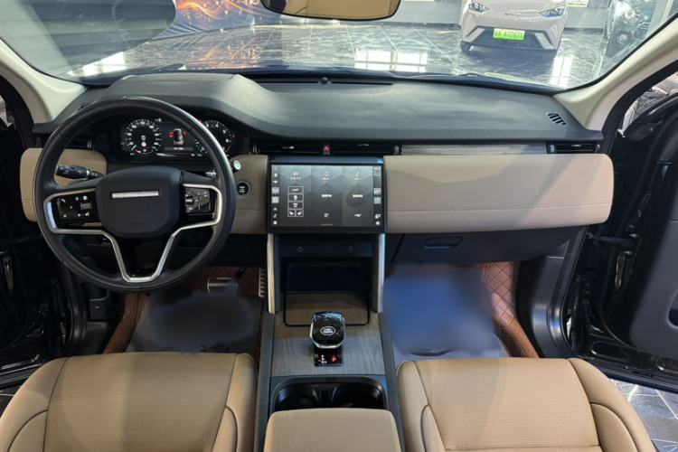 Used Land Rover Discovery Sport 2025 249 PS Performance Tech Edition
