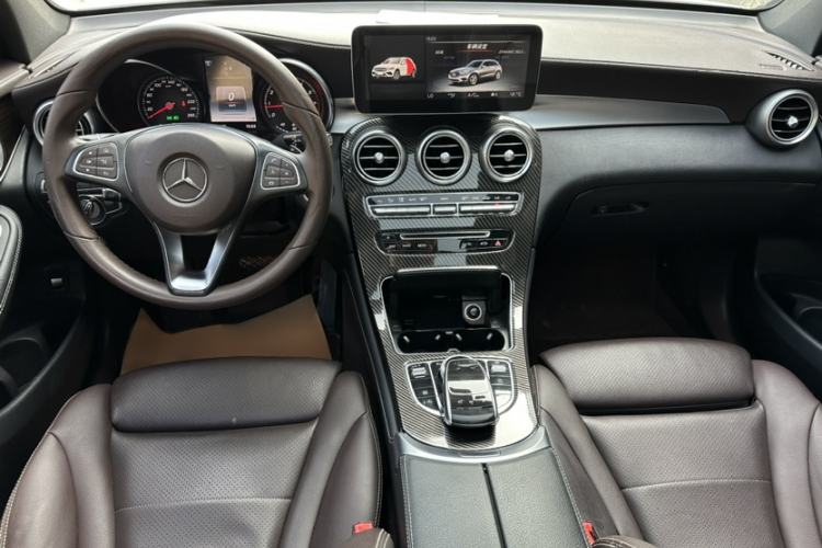 Used Mercedes-Benz GLC 2017 GLC 260 4MATIC Luxury Model
