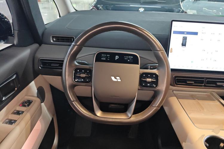 Used Li Auto MEGA 2024 Ultra Model