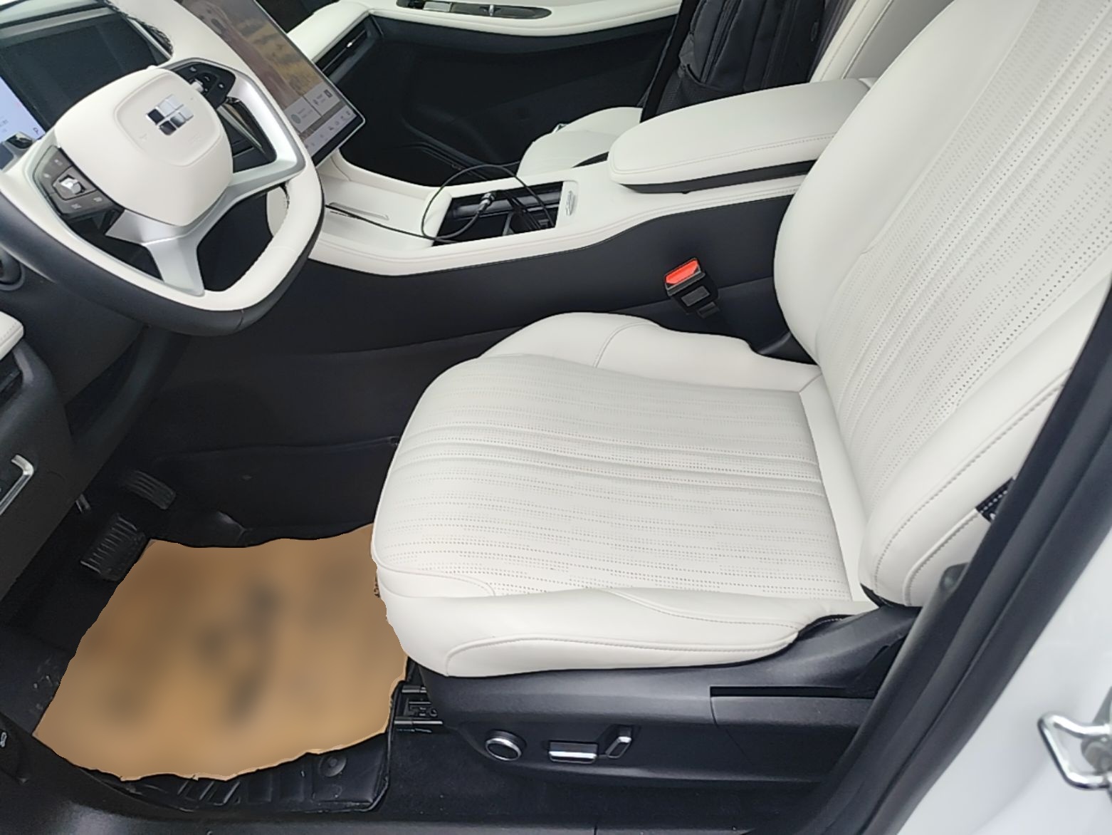 Geely Galaxy L7 2023 1.5T 115 km Starship — снимка 17