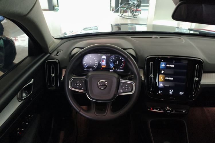 Used Volvo XC40 2022 T4 Four-Wheel Drive Smart & Stylish Edition