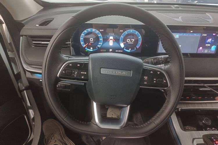 Used JETOUR X70 PLUS 2023 1.5T DCT Brave PLUS 5-Seater