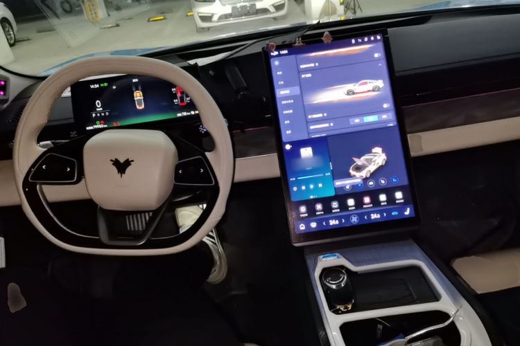 Used NETA GT 2023 560 Center Console