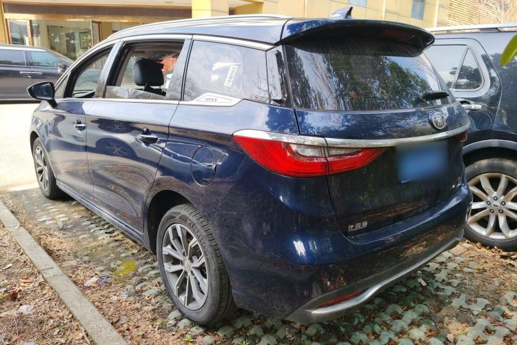 Used BYD Song MAX 2019 1.5T Automatic SmartConnect ZhiLian RuiDong Edition with 6 Seats China VI Standard
