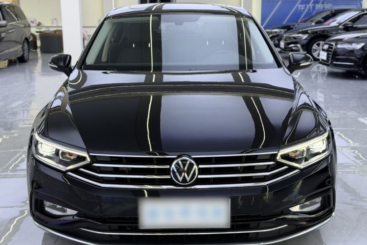 Used Volkswagen Magotan 2020 330TSI DSG Luxury Edition Exterior 1