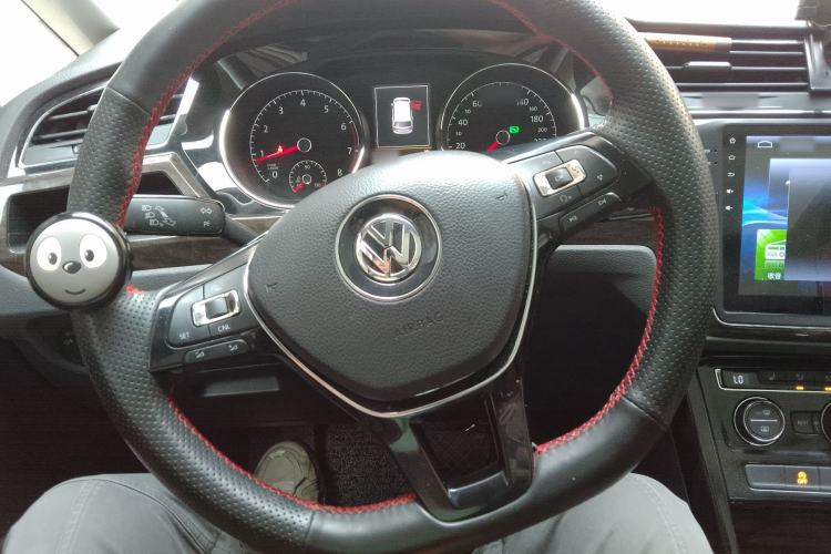 Used Volkswagen Touran 2016 Volkswagen Touran L 330TSI DSG Luxury Edition