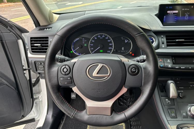 Used Lexus CT 2017 CT200h Comfort Edition Monochrome China V Standard