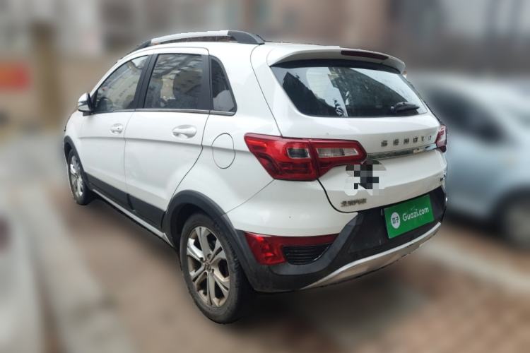 Used BAIC Senova X25 2015 1.5L manual Comfort trim level