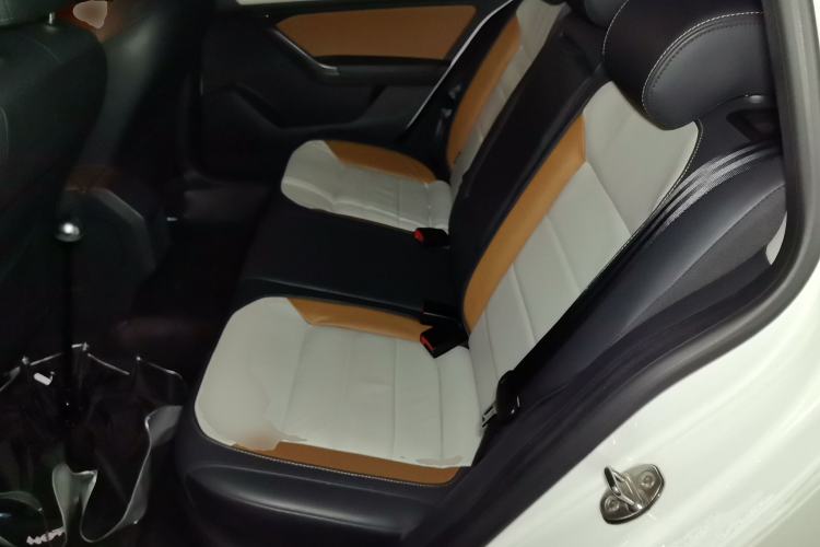 Used Volkswagen Cross Lavida 2016 1.6L Automatic Comfort Edition Left Rear Seat