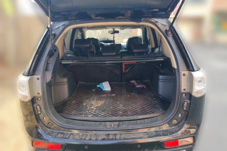 Used Mitsubishi Outlander 2014 2.4L 4x4 Deluxe Value Edition 5 Seats