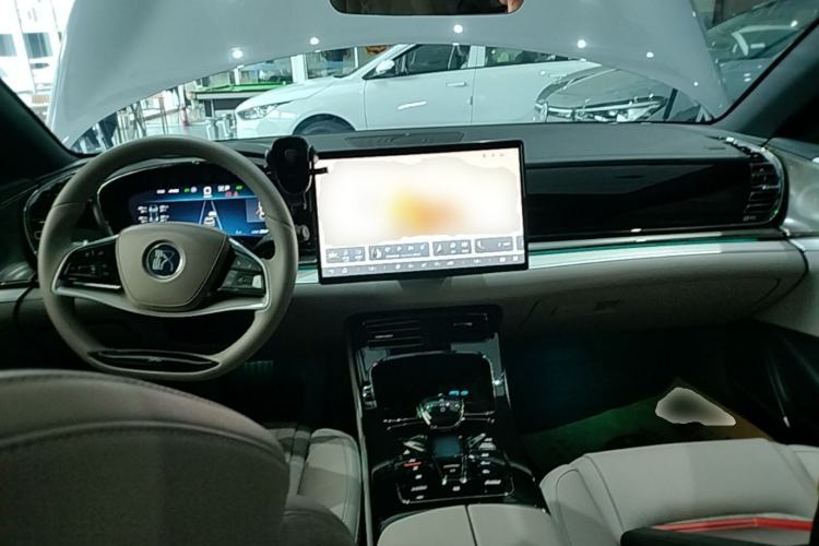 Used BYD Han 2025 DM-i Smart Drive 125KM Elite Model
