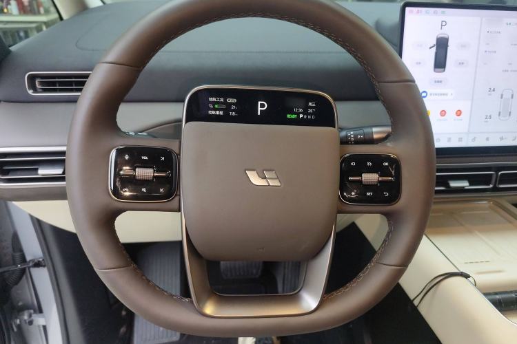 Used Li Auto MEGA 2024 Ultra Model
