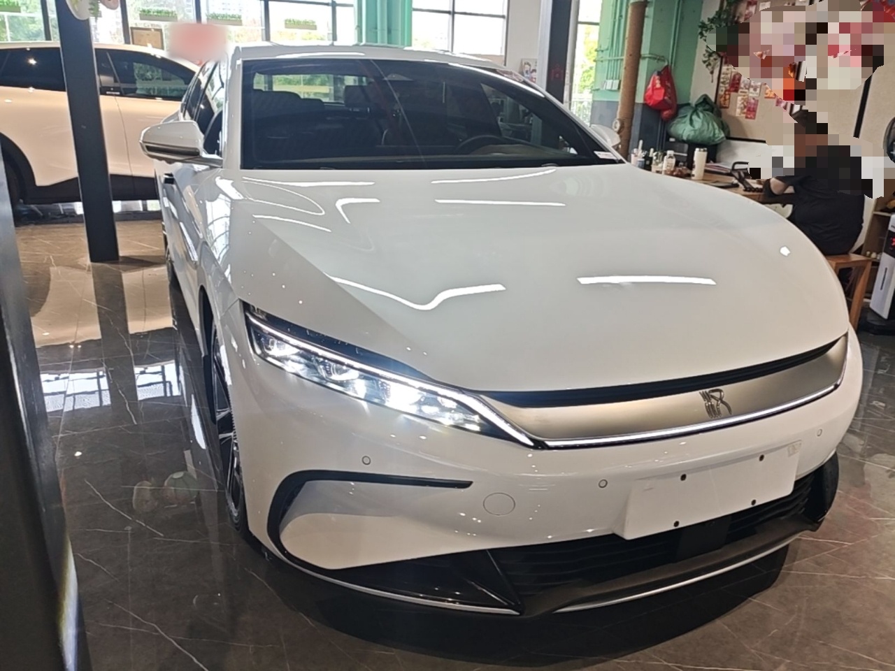 BYD Han 2023 EV Champion Edition 605KM Front-Drive Premium Model — снимка 3