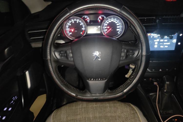 Used Peugeot 408 2014 1.8L Automatic Luxury Edition Steering Wheel
