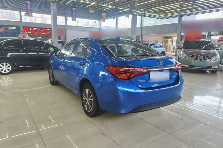 Used Toyota Levin 2016 Dual-Engine 1.8H GS E-CVT Elite Model with Sunroof