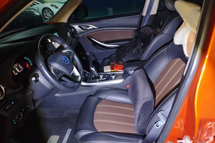 Used BYD Song New Energy 2017 Song DM 1.5TID All-Wheel Drive Luxury Model Left Front Seat