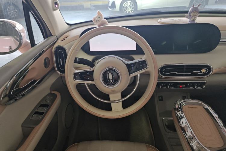 Used ORA Ballet Cat 2022 401 km Nutcracker Edition
