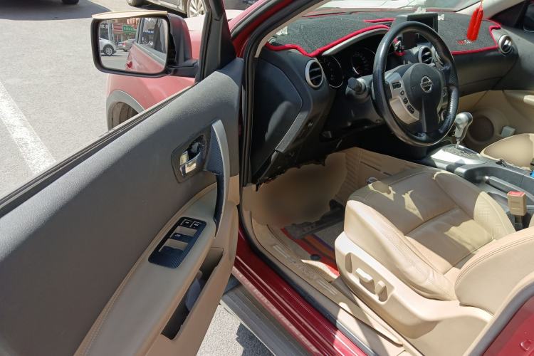 Used Nissan Qashqai 2011 2.0 XV Lea CVT 2WD Driver Seat