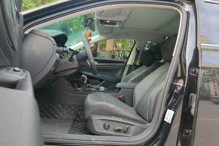 Used Volkswagen Passat 2024 380TSI Dragon Edition