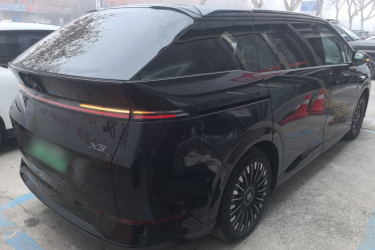 Used XPeng X9 2025 740 Ultra-Long Range Max