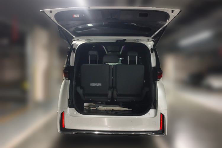 Used Toyota Vellfire 2024 Crown Dual-Engine 2.5L Ultimate Edition