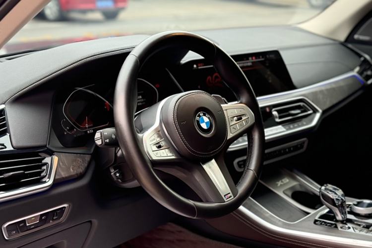 Used BMW X5 2022 Restyled xDrive 30Li Luxury Version M Sport Package