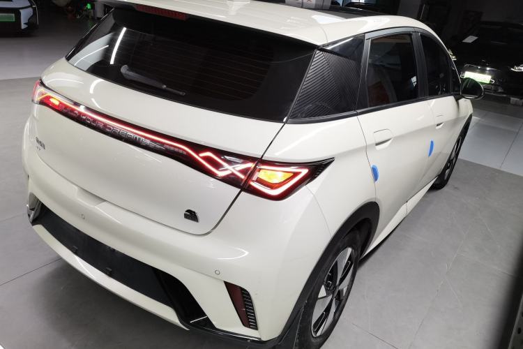 Used BYD Dolphin 2023 420 km Fashion Edition
