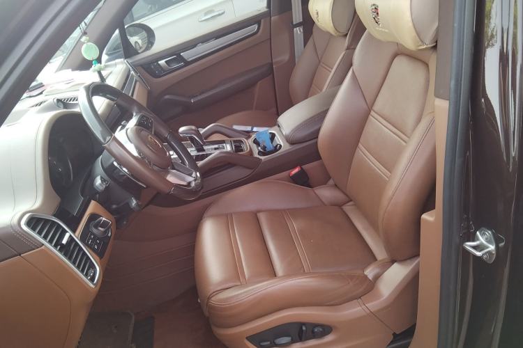 Used Porsche Cayenne 2023 Cayenne 3.0T Platinum Edition
