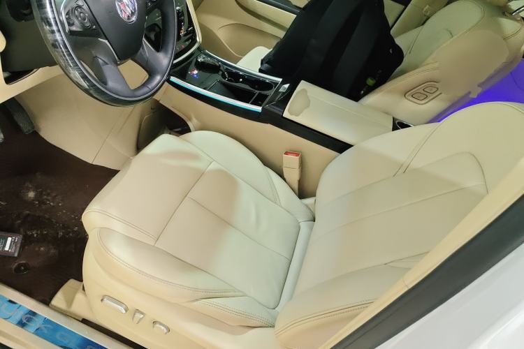 Used Buick GL8 2023 ES Lu Zun Deluxe Model
