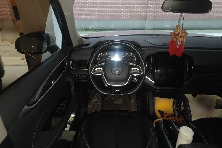 Used Brilliance V7 2018 280T DCT Luxury Model 5 Seats Steering Wheel