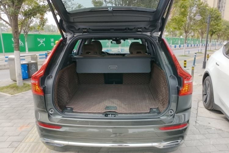 Used Volvo XC60 2022 B5 4x4 Smart Luxury Edition