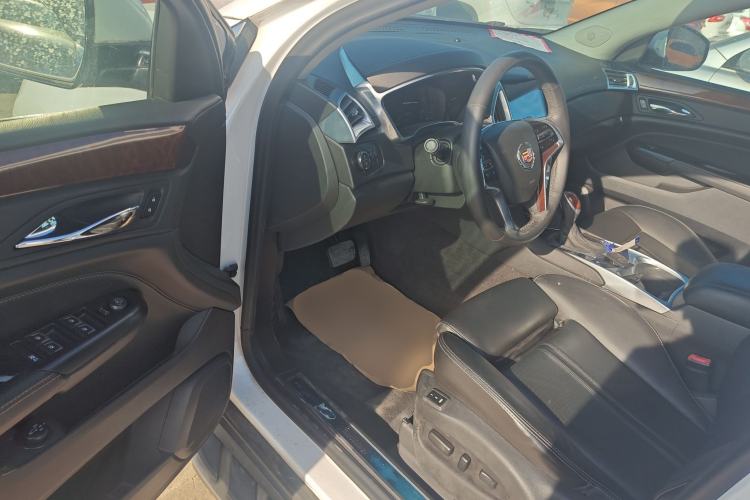 Used Cadillac SRX 2014 3.0L Elite Model Driver Seat