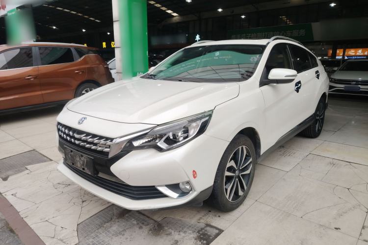 Used Venucia T90 2018 2.0L CVT Smart Connect Luxury Edition China V Standard