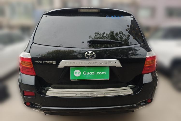 Used Toyota Highlander 2009 2.7L Two-Wheel Drive 7-Seater Supreme Edition Rear